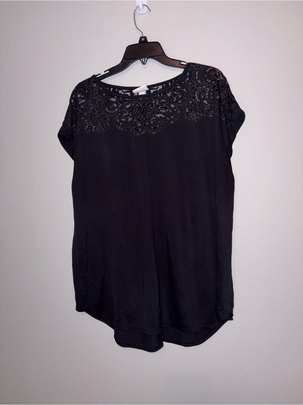 Ava & Viv Black T-Shirt with Lace Neckline Size 2X